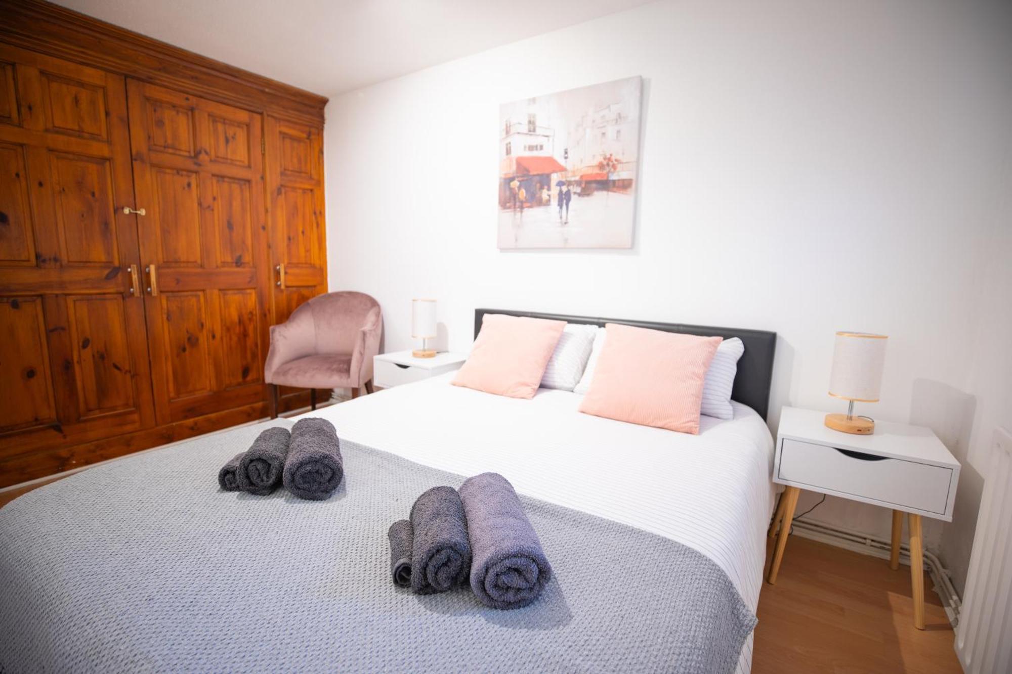 Appartement Bright And Spacious One Bedroom Apartment, Free Parking *